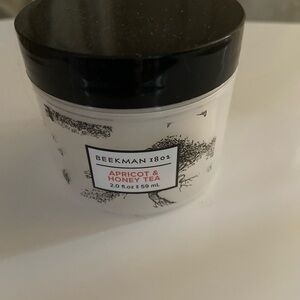 Beekman 1802 Apricot & Honey Tea hand and Body Cream lotion moisturizer